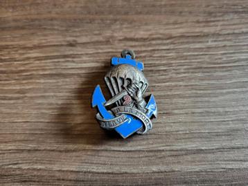 insigne 2 GPM, France post 2WW  beschikbaar voor biedingen