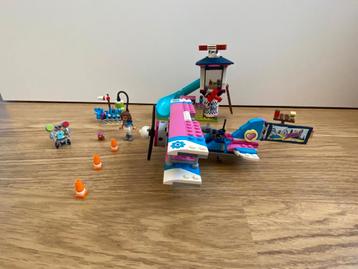 Lego Friends la visite en avion d'Heartlake city (réf:41343) beschikbaar voor biedingen