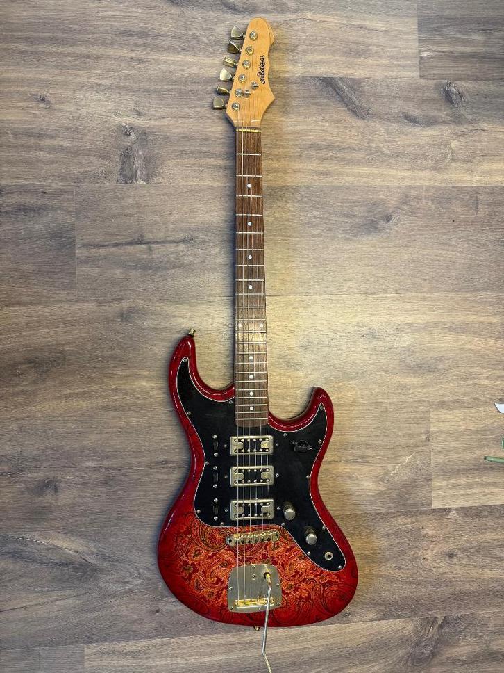 Alden Galactica Paisley, Musique & Instruments, Instruments à corde | Guitares | Électriques, Utilisé, Solid body, Autres marques