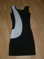 JURK ZWART/WIT MERK AMISU – MAAT 36 ALS NIEUW, Kleding | Dames, Wit, Ophalen of Verzenden, Maat 36 (S), Gedragen