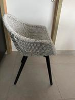 Witte stoelen, Ophalen, Zo goed als nieuw
