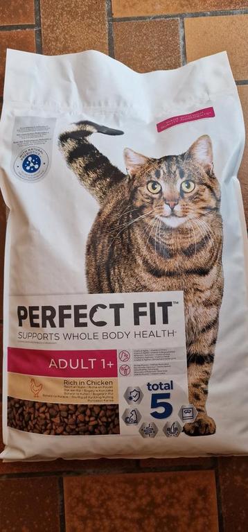 Croquettes pour chat Perfect Fit Adult 1+ Poulet 2X7kg beschikbaar voor biedingen