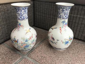 2 Prachtige vazen wegens overlijden ( 45€ ) beschikbaar voor biedingen