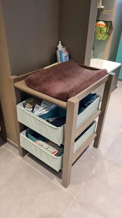 Luiertafel + verschoonkussen en manden, Kinderen en Baby's, Badjes en Verzorging, Gebruikt, Ophalen