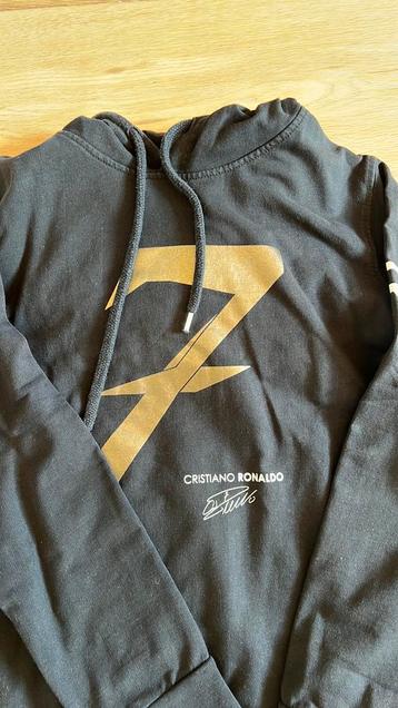 Trui met capuchon maat 12 Christiano Ronaldo beschikbaar voor biedingen
