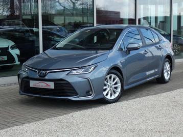 Toyota Corolla 1.8 Hybrid AUTOMAAT Carplay Trekhaak Parkeerc beschikbaar voor biedingen