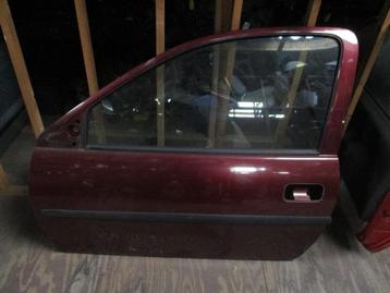 PORTIER LINKS 3 deurs Opel Corsa B (73 / 78 / 79) beschikbaar voor biedingen