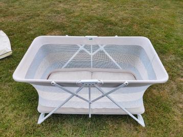 Plooibedje voor baby’s beschikbaar voor biedingen