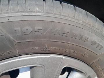 Zoek winterbanden 195 65 15   91t beschikbaar voor biedingen