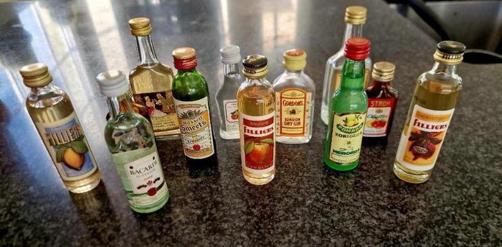 Mini drankflesjes, Diversen, Levensmiddelen, Ophalen of Verzenden