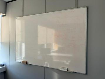 tableau blanc beschikbaar voor biedingen