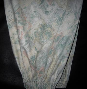 4 katoenen overgordijnen + 2 bekledingen rolluikbak beschikbaar voor biedingen