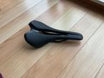 Selle Specialized Romin EVO Comp Gel 143 mm, Vélos & Vélomoteurs, Vélos Pièces, Vélo de course, Utilisé, Enlèvement ou Envoi, Specialized