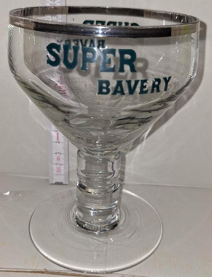 Bierglas, vorm Orval Trappist. Super Bavery, Super Bavery., Collections, Marques de bière, Utilisé, Verre ou Verres, Autres marques