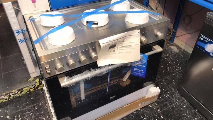 Beko fornuis te koop - 300€ 2 jaar garantie Nieuw, Elektronische apparatuur, Rijstkokers, Nieuw