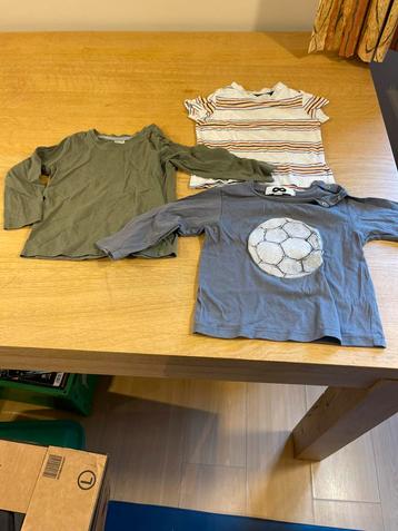 3 T-shirts maat 86 beschikbaar voor biedingen
