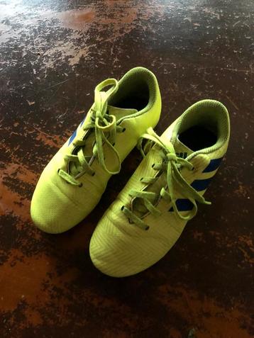 Voetbalschoenen Adidas maat 31 beschikbaar voor biedingen