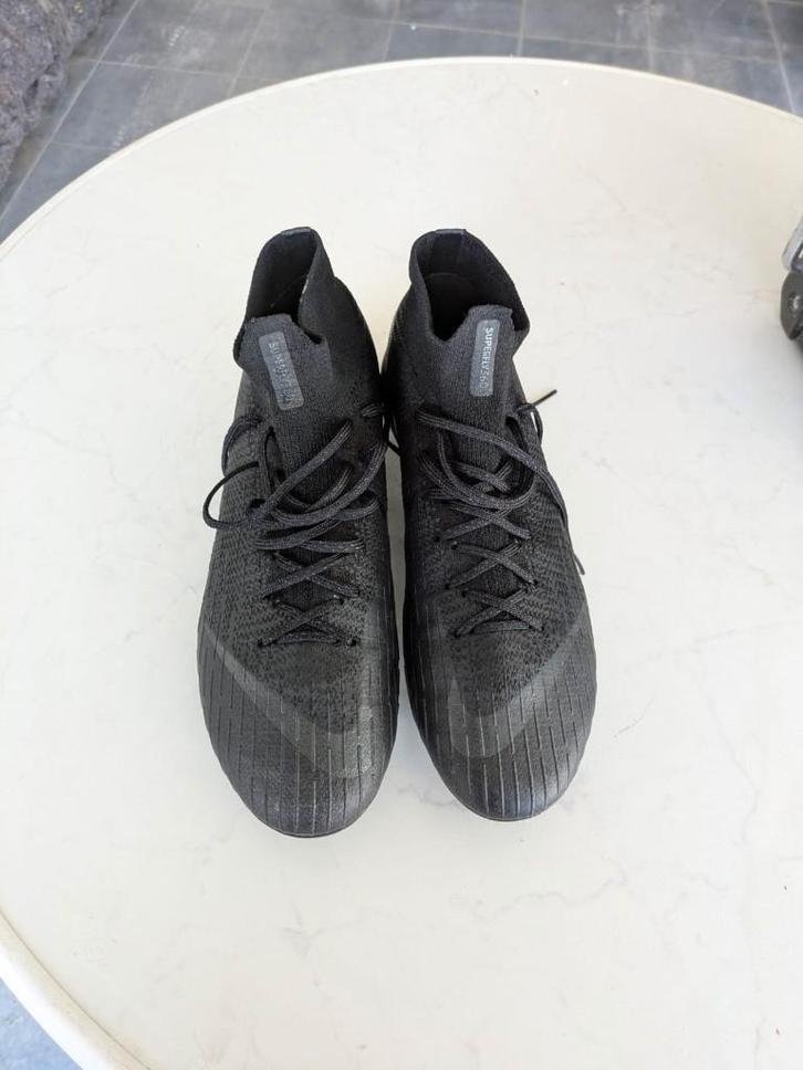 Nike Mercurial Superfly 6 VI Elite SG-Pro AC Eur 44 UK 10, Sports & Fitness, Football, Comme neuf, Chaussures, Taille M, Enlèvement ou Envoi