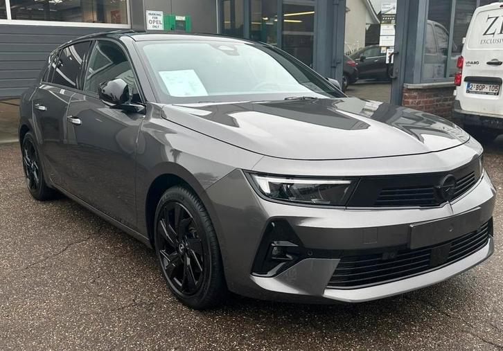 Opel Astra L 1200Benz 5Drs Gs Line +pano/schuifdak +Camera +, Autos, Opel, Achat, Astra, Caméra 360°, ABS, Caméra de recul, Airbags