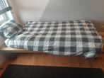 1 persoonsbed op wielen + matras, Huis en Inrichting, Ophalen, Gebruikt, Eenpersoons, Bruin