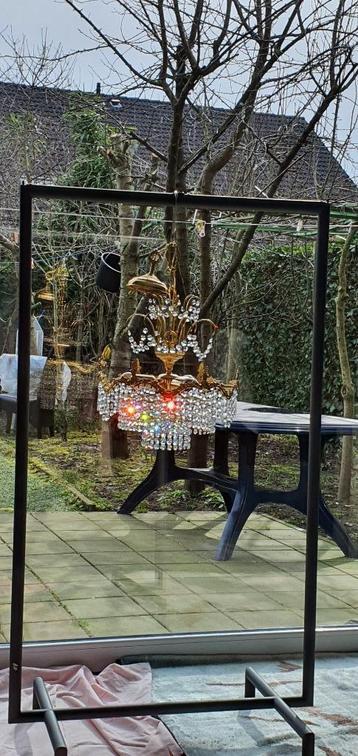 Kristallen en antieke luster beschikbaar voor biedingen