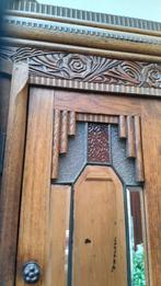 Gebombeerde kast met loodglas en spiegels in goede staat, Huis en Inrichting, Kasten | Dressoirs, Ophalen of Verzenden, Gebruikt