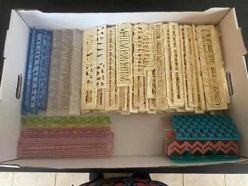 +150 st. - diverse FMM tappits - letters, cijfers thema's,., Hobby en Vrije tijd, Taarten en Cupcakes maken, Gebruikt, Versiering