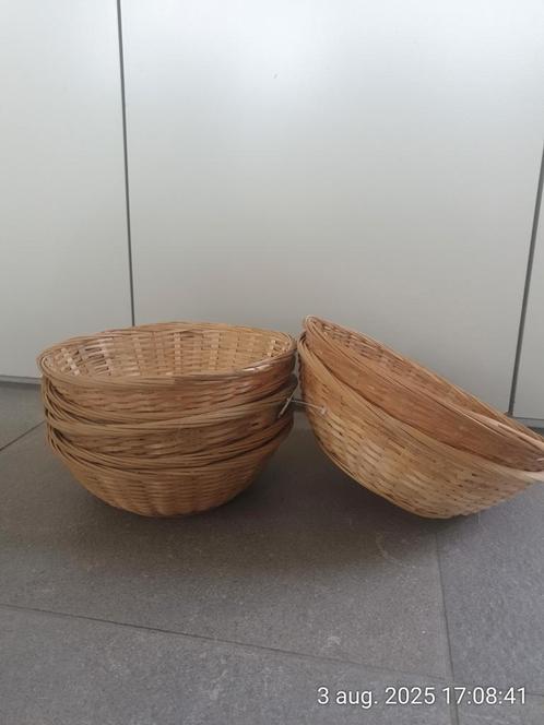 Set van 5 kleine en 2 grote ronde rieten manden, Huis en Inrichting, Woonaccessoires | Schalen en Manden, Nieuw, Mand, Rond, Riet