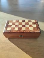 Joli jeu d'échecs, vendu pour cause de déménagement, Hobby & Loisirs créatifs, Jeux de société | Autre, Enlèvement, Utilisé