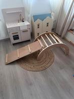 Houten Montessori schommel/ glijbaan/ klimrek, Ophalen, Zo goed als nieuw