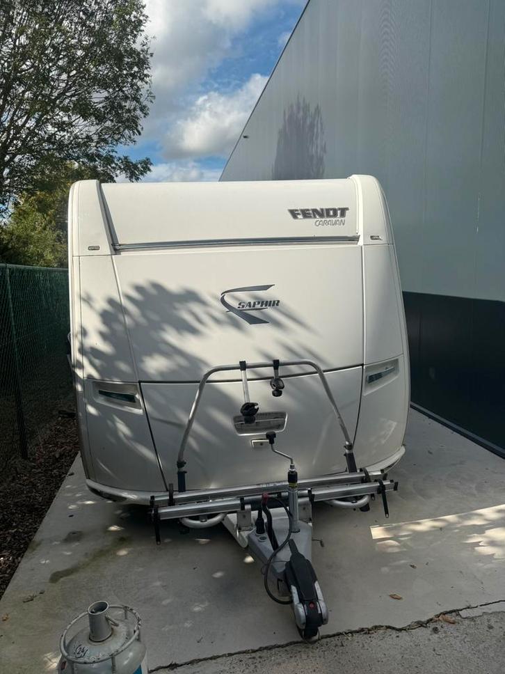 Fendt Saphire 495 sfb caravan, Caravans en Kamperen, Caravans, Particulier, tot en met 4, 1500 - 2000 kg, Rondzit, Fendt, Frans bed