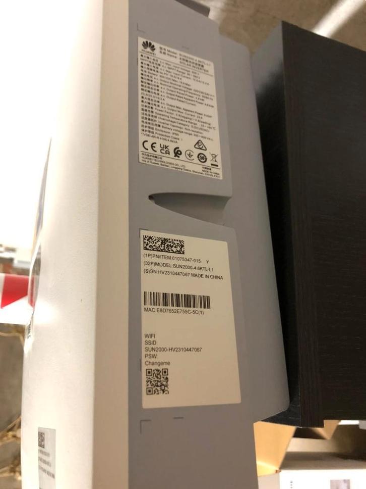 HUAWEI SUN2000-4.6KTL-L1, Doe-het-zelf en Bouw, Zonnepanelen en Toebehoren, Zo goed als nieuw, Overige typen, 200 wattpiek of meer