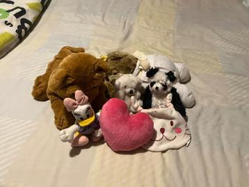 7  verschillende knuffels  beschikbaar voor biedingen