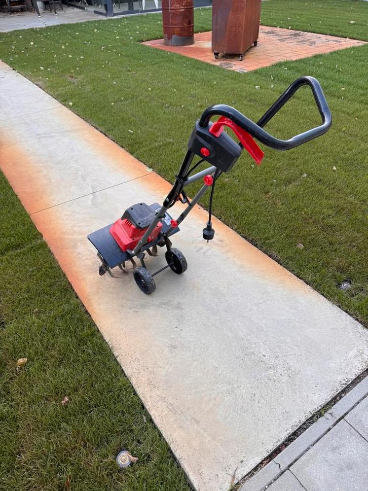 Tuinfrees elektrisch, Tuin en Terras, Hand-tuingereedschap, Zo goed als nieuw, Ophalen