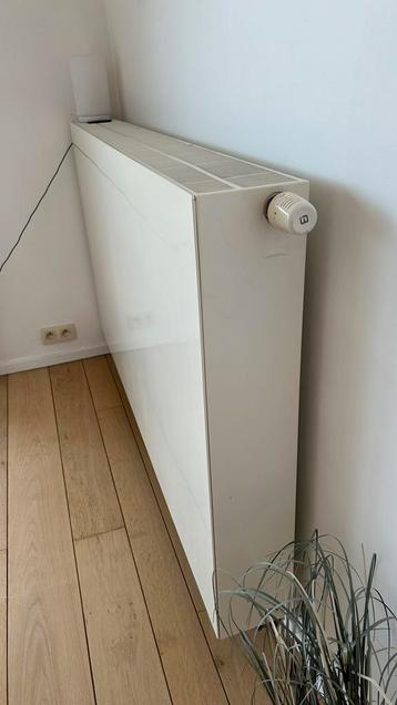 Radiator 165 B x 92H - wit - thermost. Kraan - in De Haan beschikbaar voor biedingen