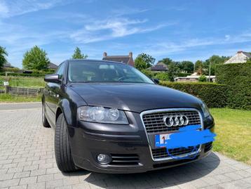 Audi A3 Sportback Automatic, Autos, Cuir, Argent ou Gris, Achat, Carnet d'entretien
