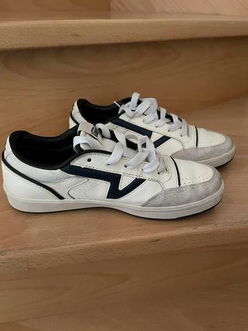 Vand schoenen 38 beschikbaar voor biedingen