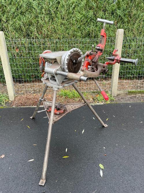 Ridgid 300 draadsnijmachine van 1/2" tot 2"., Doe-het-zelf en Bouw, Gereedschap | Handgereedschap, Zo goed als nieuw, Ophalen