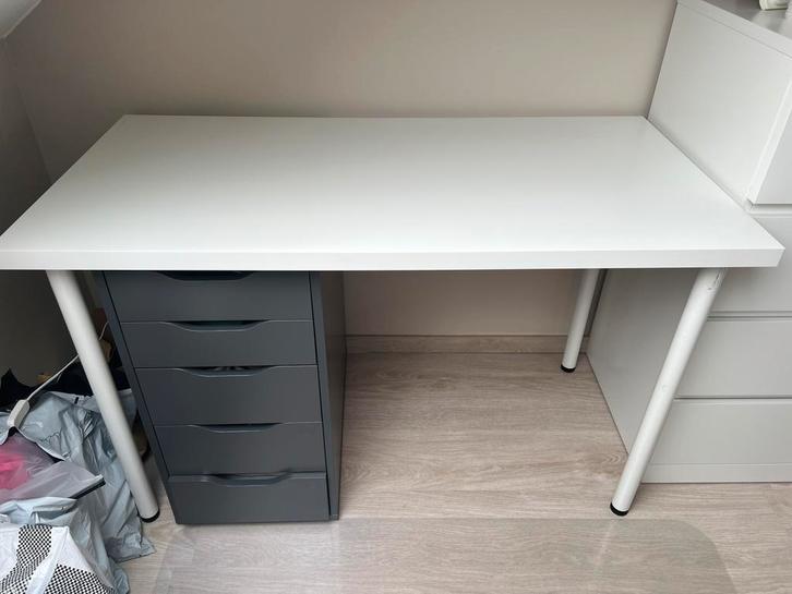 Bureau 120x60 bureaulade apart te koop)(moet dringend weg), Huis en Inrichting, Overige Huis en Inrichting, Zo goed als nieuw