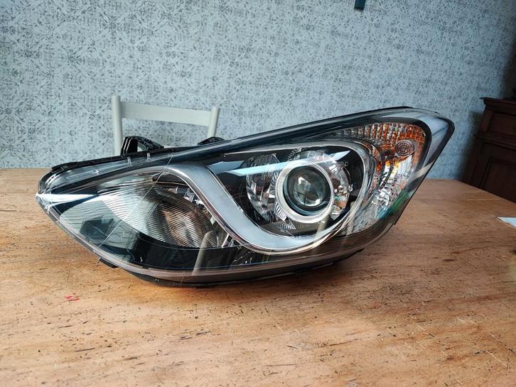 Hyundai i30 linkse koplamp/ voorlicht. (2012-2017), Auto-onderdelen, Verlichting, Hyundai, Gebruikt, Ophalen of Verzenden