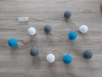 Guirlande de lampe - Boules blanches, bleues et grises, Maison & Meubles, Enlèvement, Utilisé