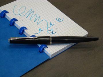 Zwarte Parker pennenhouder beschikbaar voor biedingen