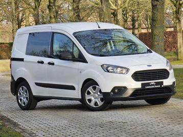 Ford transit courier 1.5TDCI | NAVIGATIE | SENSOREN beschikbaar voor biedingen