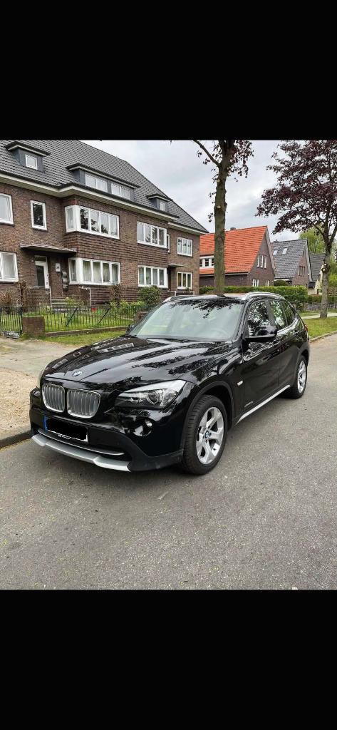 BMW X1 xDrive23d Aut., Auto's, BMW, Bedrijf, X1, 4x4, ABS, Adaptieve lichten, Airbags, Airconditioning, Bluetooth, Centrale vergrendeling
