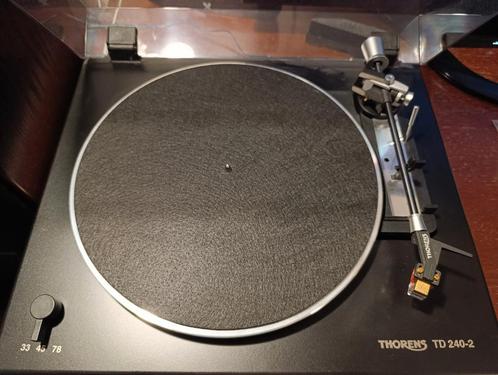 THORENS TD 240-2, Audio, Tv en Foto, Platenspelers, Zo goed als nieuw, Ophalen of Verzenden