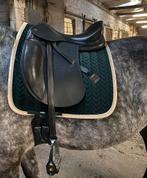 Dressuurzadel 18 inch zwart, Dieren en Toebehoren, Ophalen, Zo goed als nieuw, Dressuur