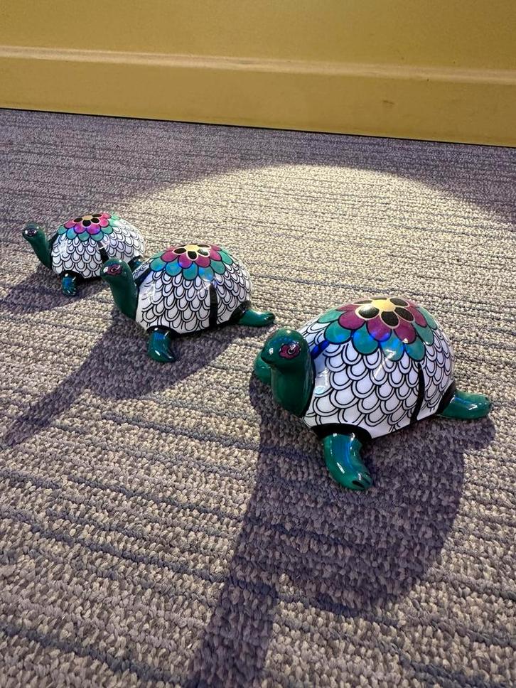 Trio van porseleinen schildpad, Antiek en Kunst, Antiek | Porselein, Ophalen of Verzenden