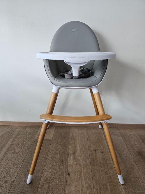 Kinderkraft FINI kinderstoel – zo goed als nieuw, Kinderen en Baby's, Kinderstoelen, Zo goed als nieuw, Meegroeistoel, Aanschuifbaar