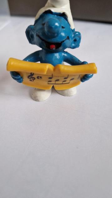 singer smurf  beschikbaar voor biedingen