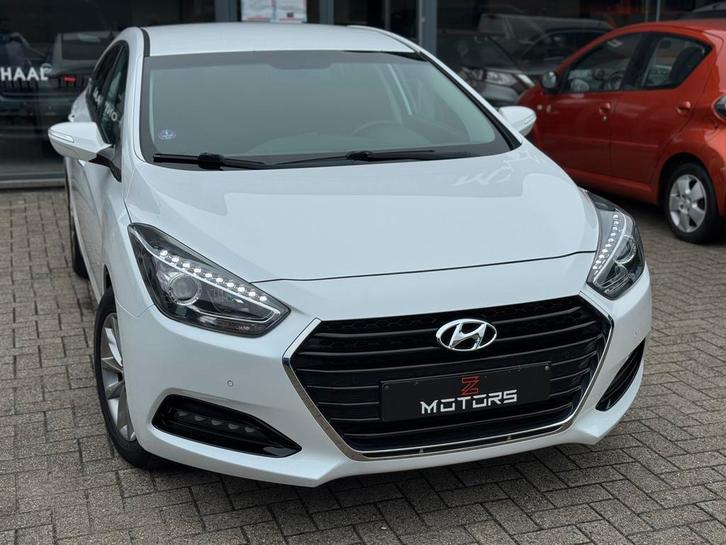 Hyundai // i40, Auto's, Hyundai, Bedrijf, Te koop, i40, Achteruitrijcamera, Benzine, Leder, Ophalen